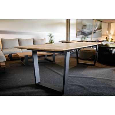 Table Beja en teck 260x100cm