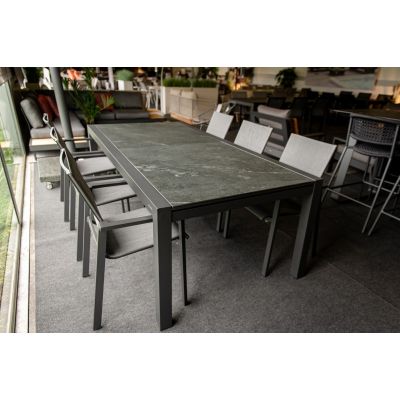 Ensemble de jardin anthracite : table Livorno en céramique extensible 220/330X106CM + 8 fauteuils Beja